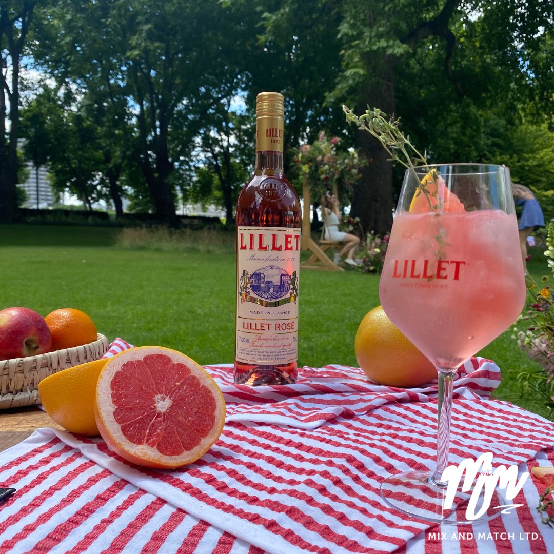 mixandmatchltd's tweet photo. 💗 #HappyMothersDay! 

🍹What better way to show your Mum what she means to you than with this sweet and simple #Cocktail: A Rose By Any Other Name

🥂Cheers to amazing Mums everywhere!

@ginger_jar @Lillet1872 

#MothersDayCocktail https://t.co/NkwGQgmJJ7