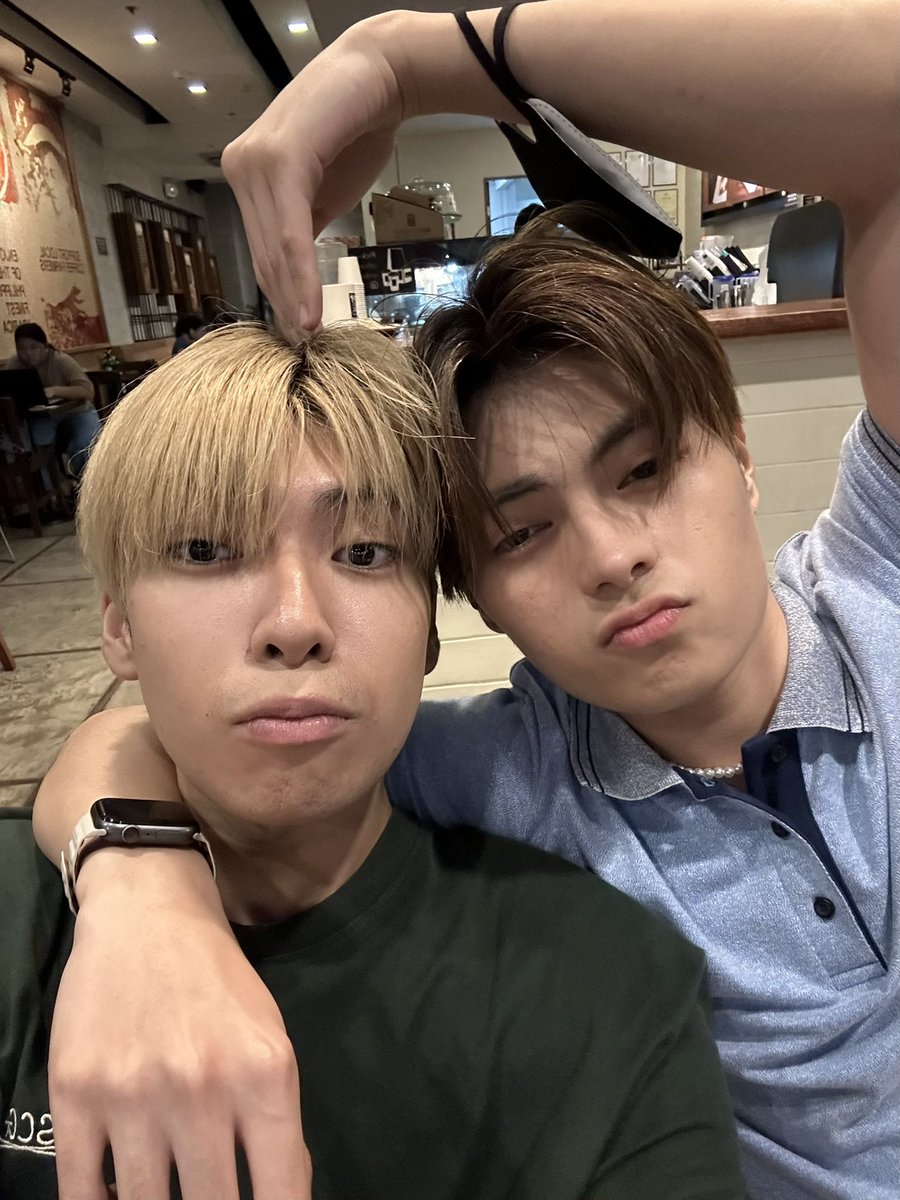 ThadSune's tweet photo. ily my comfort person https://t.co/dOqZJb1ACF