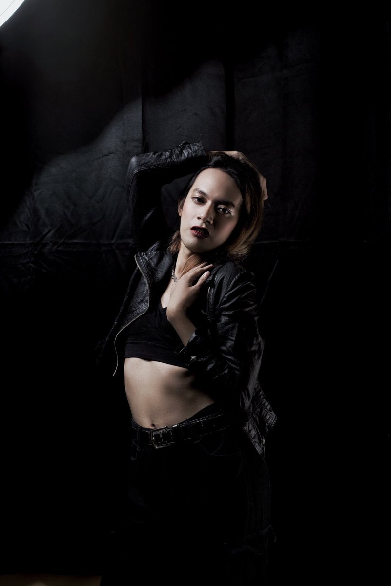 marga_0121's tweet photo. Strong, Fierce, Confident, Fearless, Unapologetic, Queen 👑💅✨️ Yup that's me 😘 

New trans member of Dance Royalties 💖
📷: Dominic Velasquez 

#DanceRoyalties #NewMember https://t.co/Q5e2h7fxUE