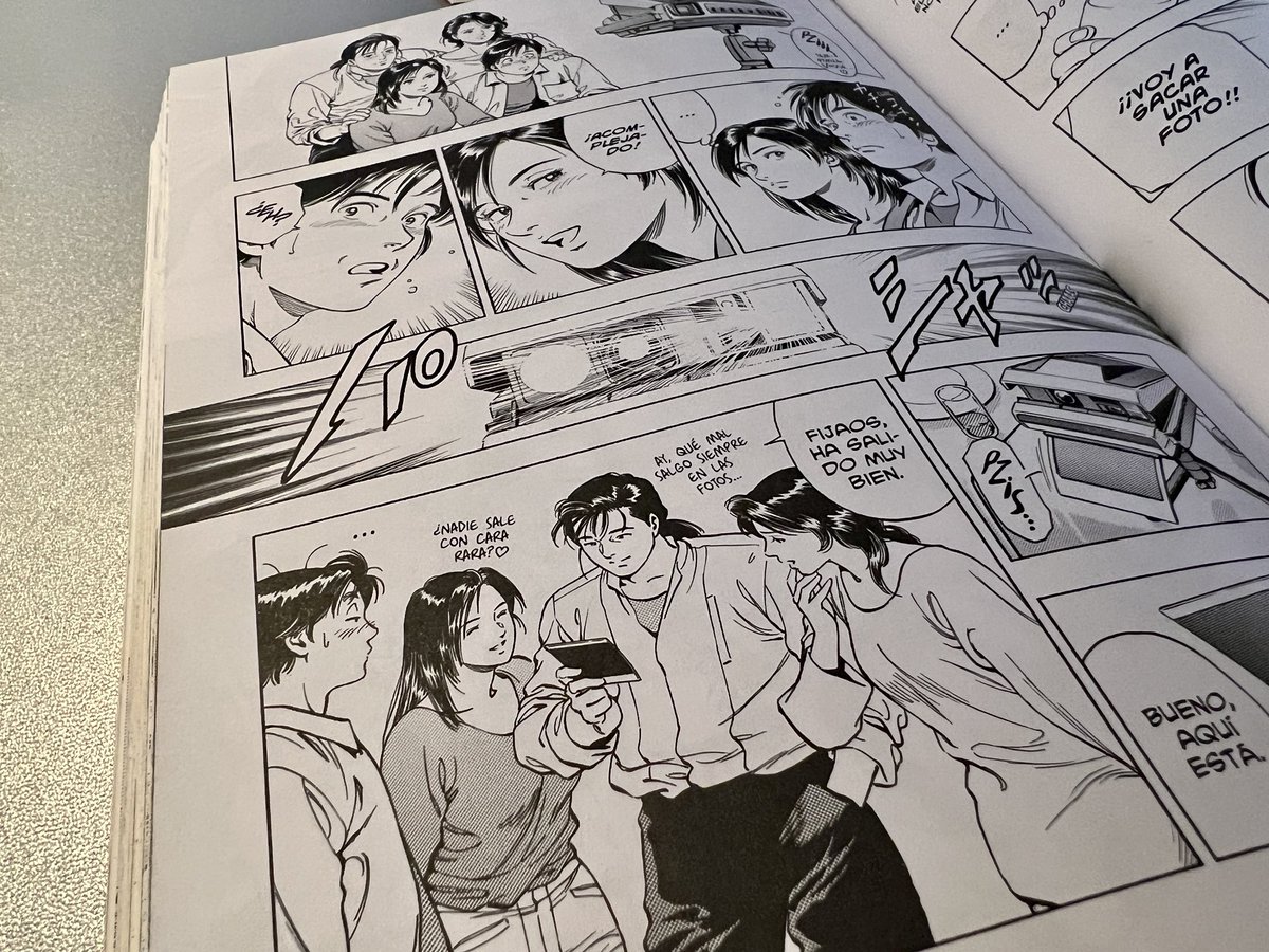 ArechiManga's tweet photo. 🔹 #FCompo Sora a Masahiko: “¡Es que es una foto de tu familia! Lo estamos deseando. ¡¡Y queremos sacarnos muchas más fotos contigo!!”.
📸 ¡No hay mejor manera de celebrar el #DíadelPadre con una figura que nos encanta!
#TsukasaHôjo https://t.co/pWdJxO9082