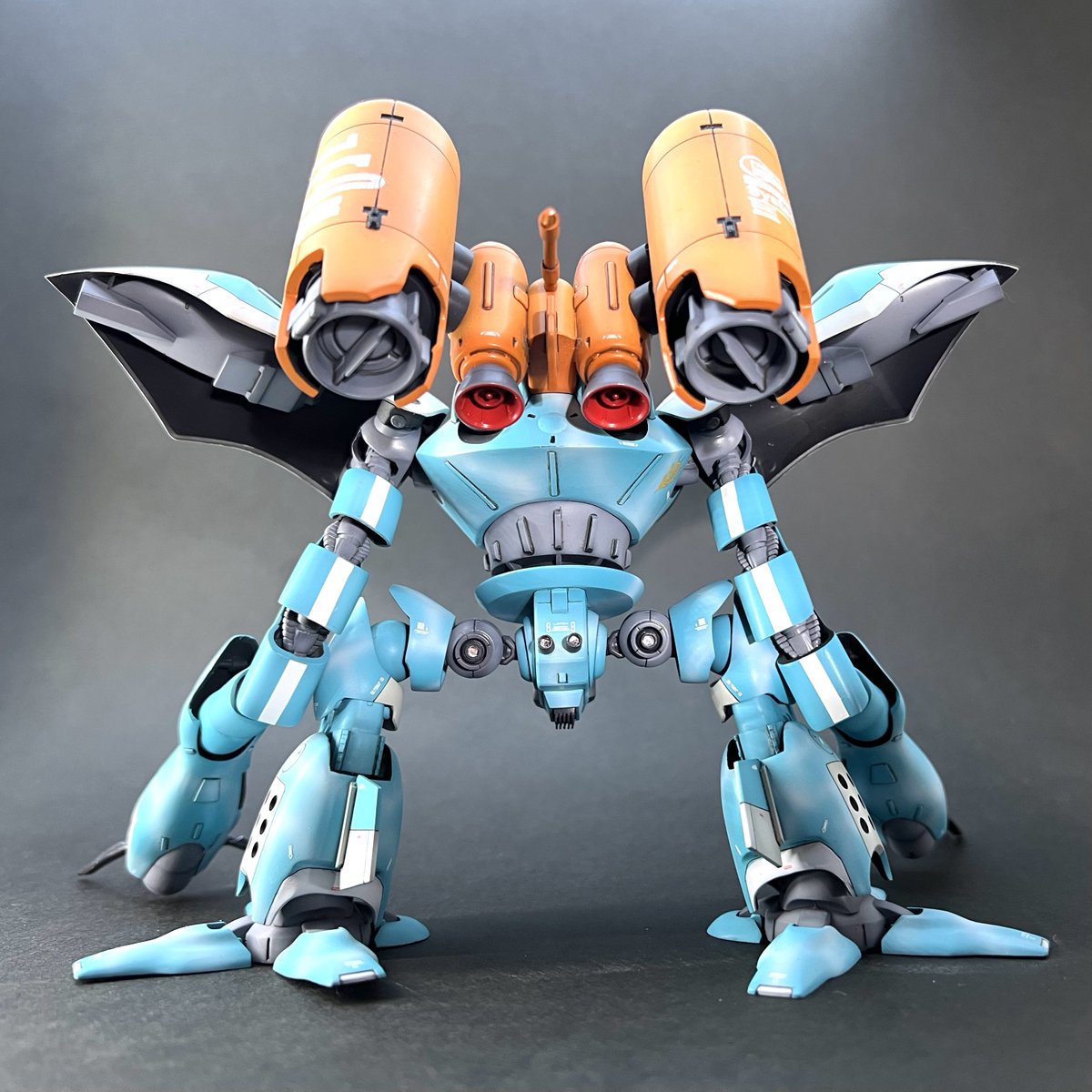 塗装は初めて海洋迷彩を施してみました