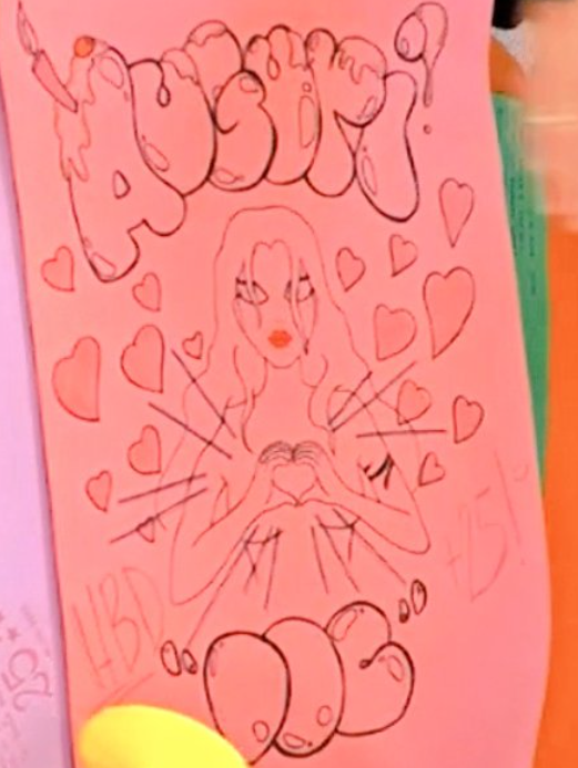 Glittergoldoro's tweet photo. Oriana ha trovato il disegno che Micol aveva fatto ad A. buttato sotto il letto di Daniele
State elogiando una persona che incita all'odio migliaia di persone disagiate mentalmente accettando la violenza psicologica e verbale verso Micol
@GrandeFratello #incorvassi #gfvip #oriele https://t.co/4ZYVSLhhdZ