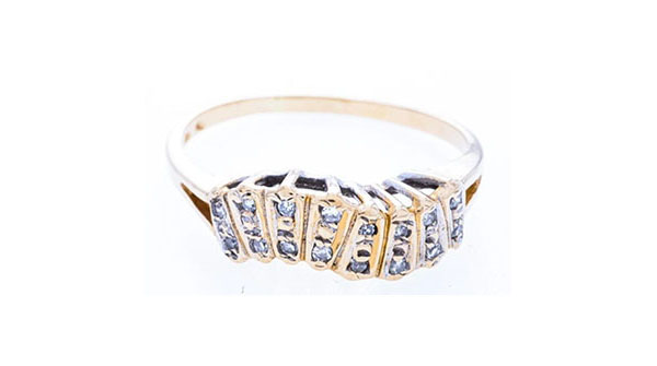 14kt Yellow Gold Diamond Stairway Ring, .20ct
auctionnetwork.hibid.com/lot/150354987/… - Mixed Stock &amp; Collectibles | Coins, Stamps, Banknotes, RCM &amp; More! Online Auction  Sunday, March 19, 2023 at 6:30pm EST.
#OnlineAuction #CoinAuction #Stamps #Collectibles #Banknotes #Auction