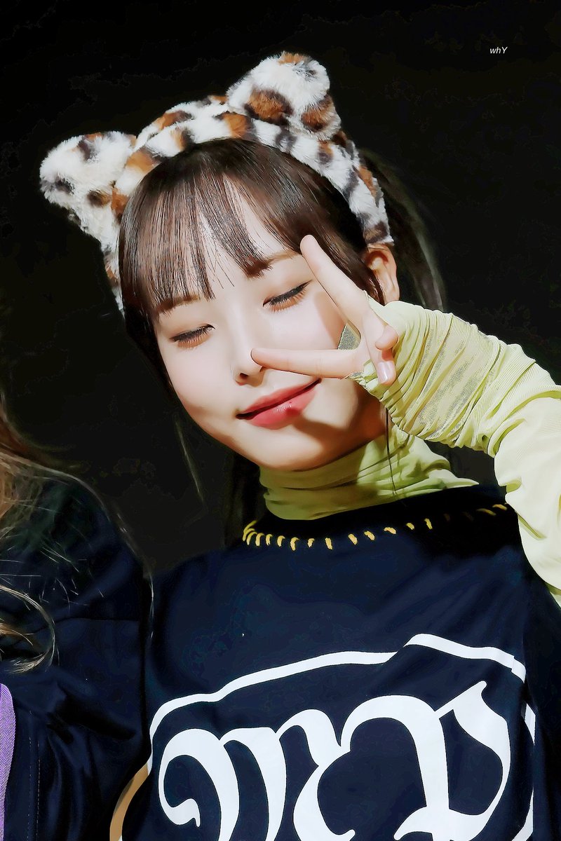 #별처럼_빛나는_선유는_마치_QUEEN
#HAPPY_SEONYOU_DAY 
#따스한_봄_같은_선유 

떠뉴생축 🐹🎉

#클라씨 #선유 #김선유 #CLASSy #SEONYOU