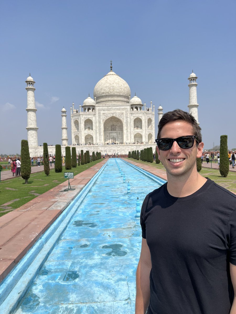 It has been a great week in India 🇮🇳 
I participate in CIT (complex interventional techniques) at <a href="/MerilLife/">Meril</a> Academy and #IndiaLive2023 at Chennai!
Great oportunity to share knowledge experiences and meet new friends around the globe
<a href="/lamelaspablo/">Pablo Lamelas 🇦🇷🇨🇦</a> <a href="/ignamatsant/">Ignacio J. Amat</a> <a href="/MarciMonteg/">Marcio Montenegro</a>