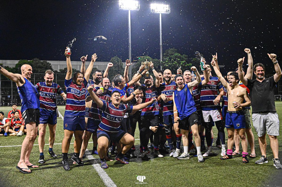 Tubrugers's tweet photo. FT: Komodos 33-14 Spartans

Komodos berhasil angkat trofi Jakarta XVs Series 2023 usai mengalahkan Spartans pada laga final Sabtu kemarin.

Selamat untuk tim @Jakarta_Komodos 🦎

#JakartaXVs https://t.co/pAR2Dm34V7