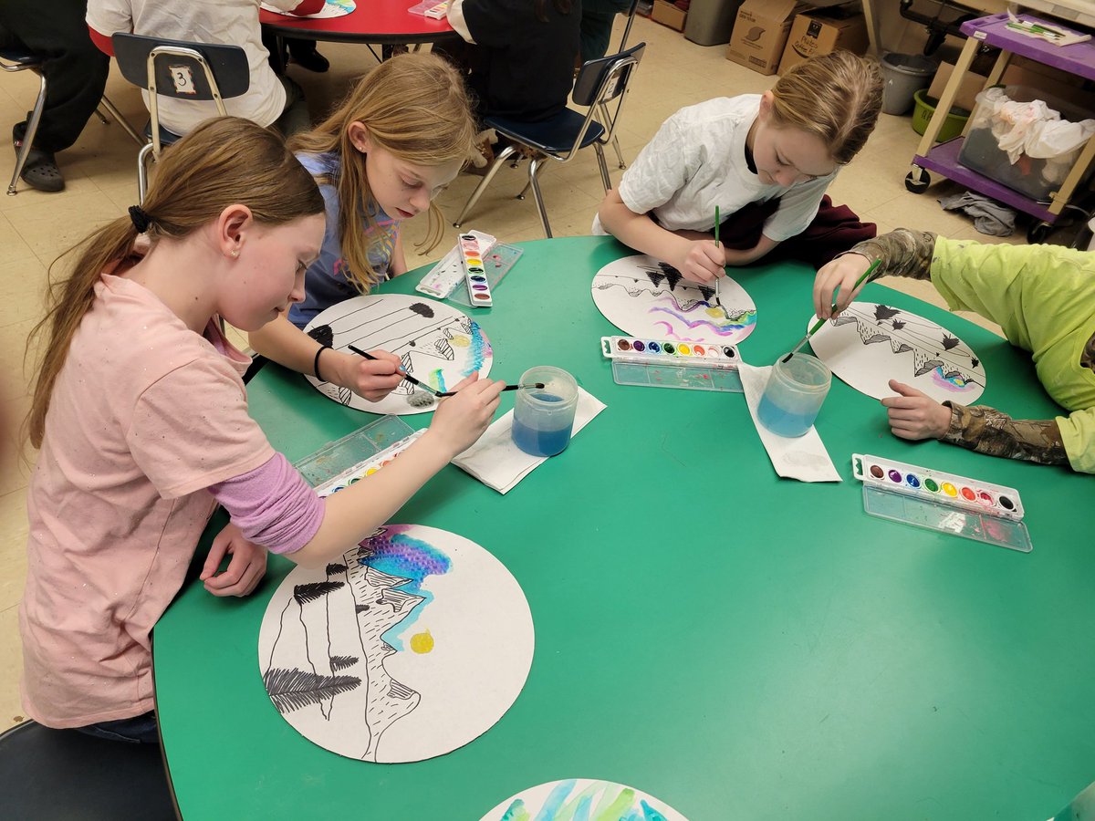 steam_TVLS's tweet photo. 4th graders are completing their watercolor landscapes.  They are all so unique and different when you look at the details!  
#wearetuskyvalley
@TVTrojans https://t.co/ItZWKWrBrb