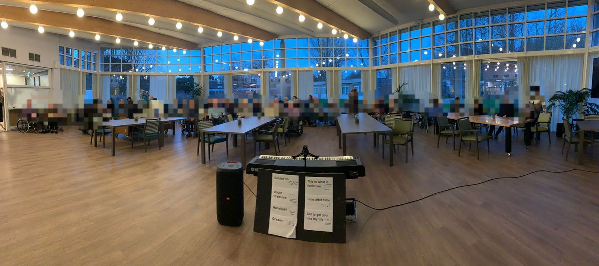PopkoorBloom3's tweet photo. OPTREDEN DE WILBERT KATWIJK

Afgelopen dinsdagavond trad Popkoor Bloom op bij De Wilbert in Katwijk. 

Altijd fijn te zien hoe er genoten wordt van de muziek. 
Veel glimlachen op de gezichten. Daar doen we het dan ook voor. Muziek verbindt. ❤️🎶

https://t.co/o1BSetOtc2 https://t.co/d5bQIpiAgX