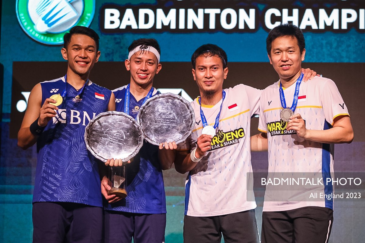 BadmintonTalk's tweet photo. Congratulations Fajar/Rian, get well soon Babah Ahsan!

Semoga bisa cepat pulih!

#BadmintalkPhoto #YAE23 #AllEngland2023 https://t.co/r1llsEXRl1