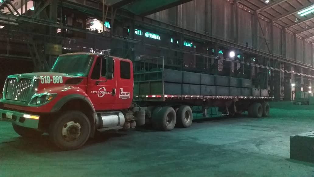 cvg_logistica's tweet photo. #19Mar | #CVGLOGÍSTICA fue creada en 2019 por iniciativa de @CVG_Oficial @IndustriasVE y el pdte. @NicolasMaduro con miras a convertirse en empresa líder en transporte industrial y de personal; HEMOS VENCIDO, garantizamos el traslado de materia prima de nuestras empresas hermanas https://t.co/tcT8oWWbar
