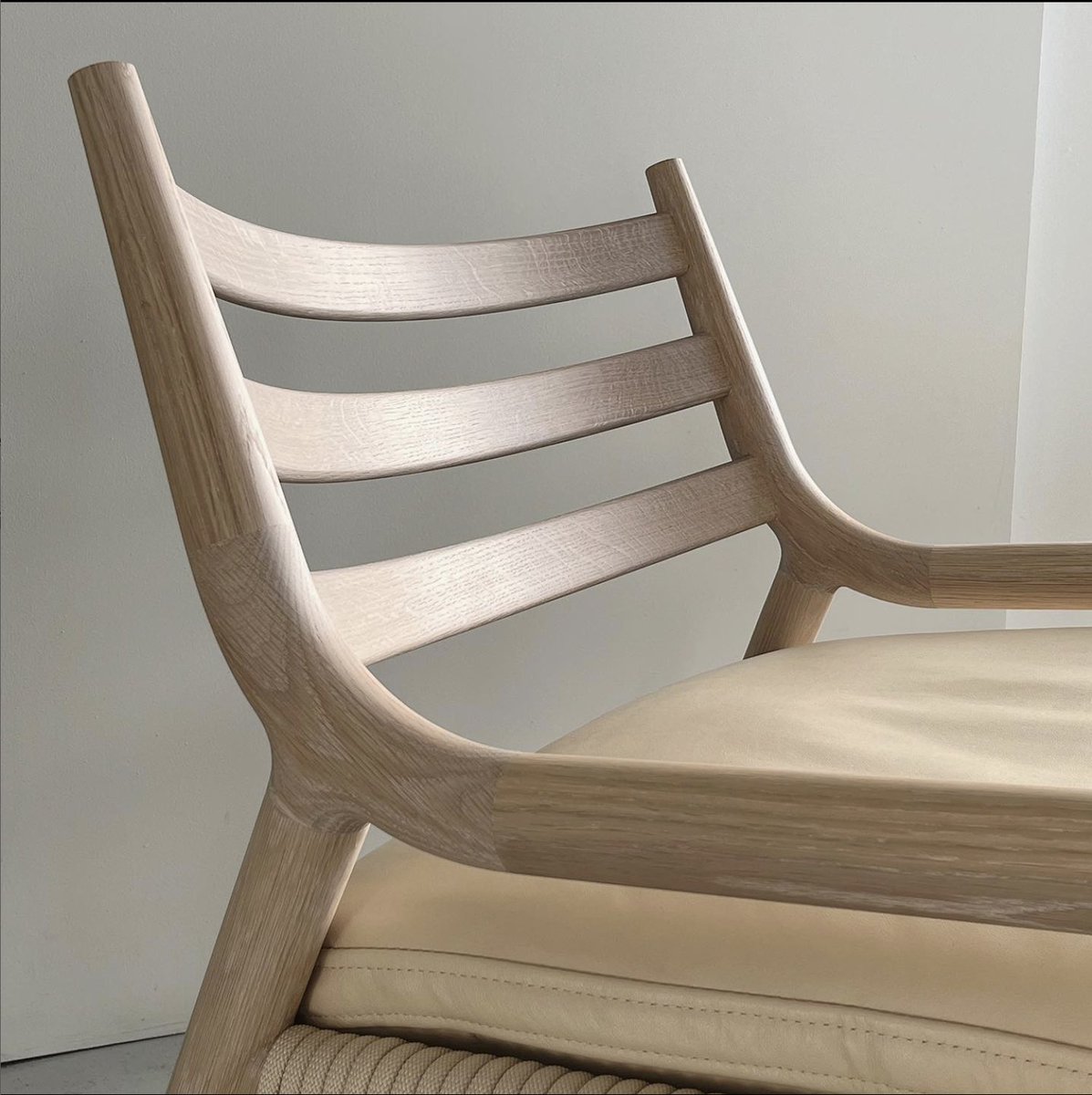 The Parkside Lounge by @coolicanandcompany was unveiled at IDS Toronto in January. This exquisite chair features a sleek, graceful frame, complemented by a woven rope seat and a plush leather cushion. See it in person at their showroom located at 1299 St. Marys Ave.