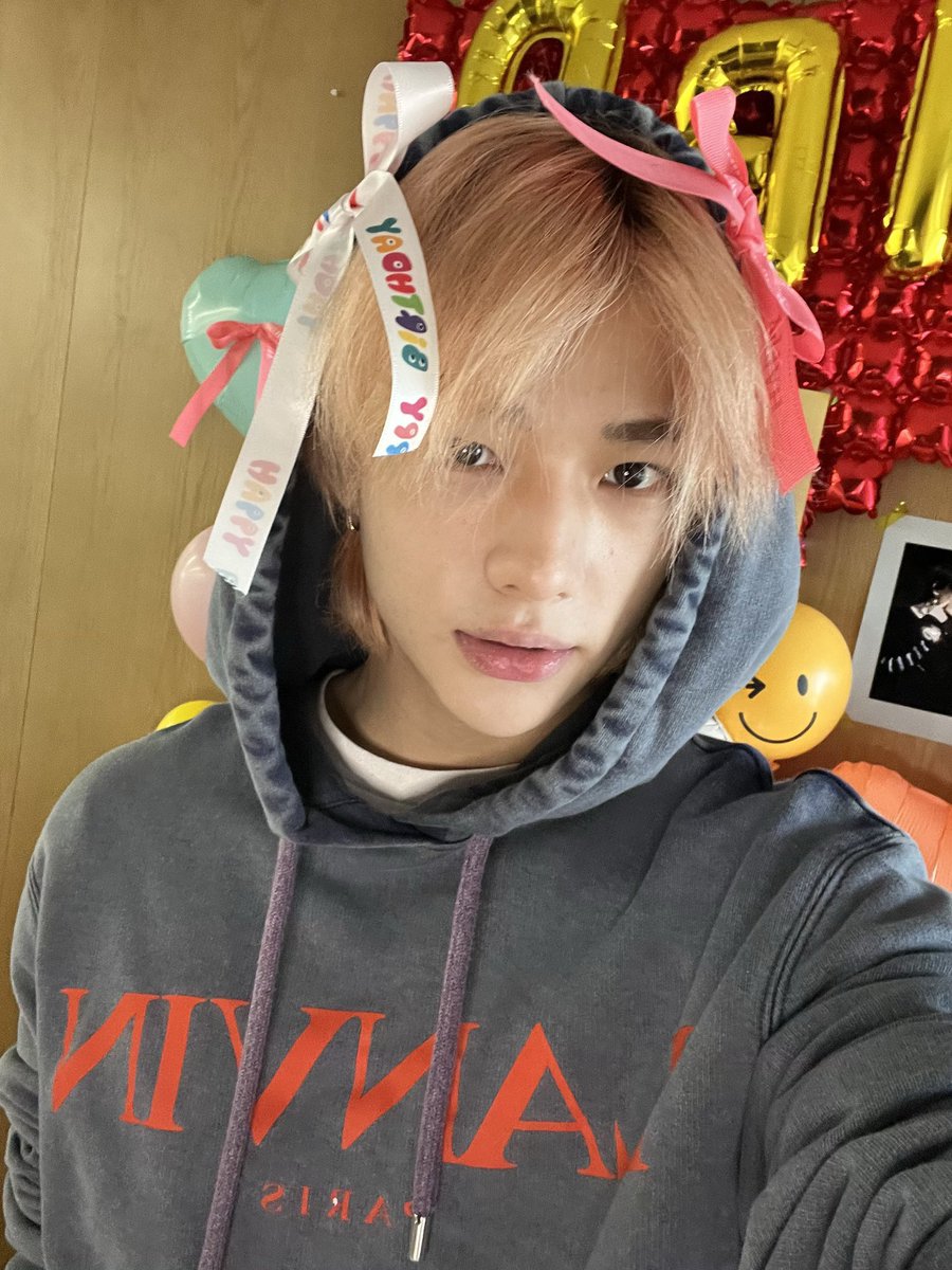 liniology's tweet photo. feli pumple te amo ❤️‍🩹
#HyunjinPaintsTheWorld
#HappyHyunjinDay 
#영원보다_오래_사랑해_현진아 https://t.co/r6tFNOaWdW