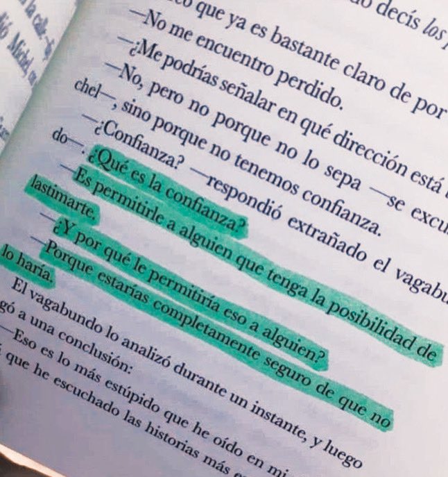 caroolfdezz_'s tweet photo. ¿que es la confianza? https://t.co/nw5PVBxZIu