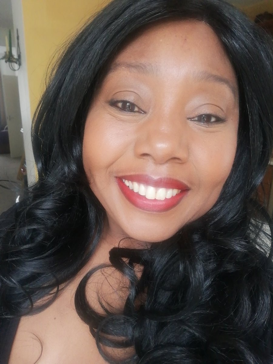 I want to wish all the Kinky mothers out there a fantastic Mother's Day. I'm just ready to be spoiled by my children. 💃💃💃
