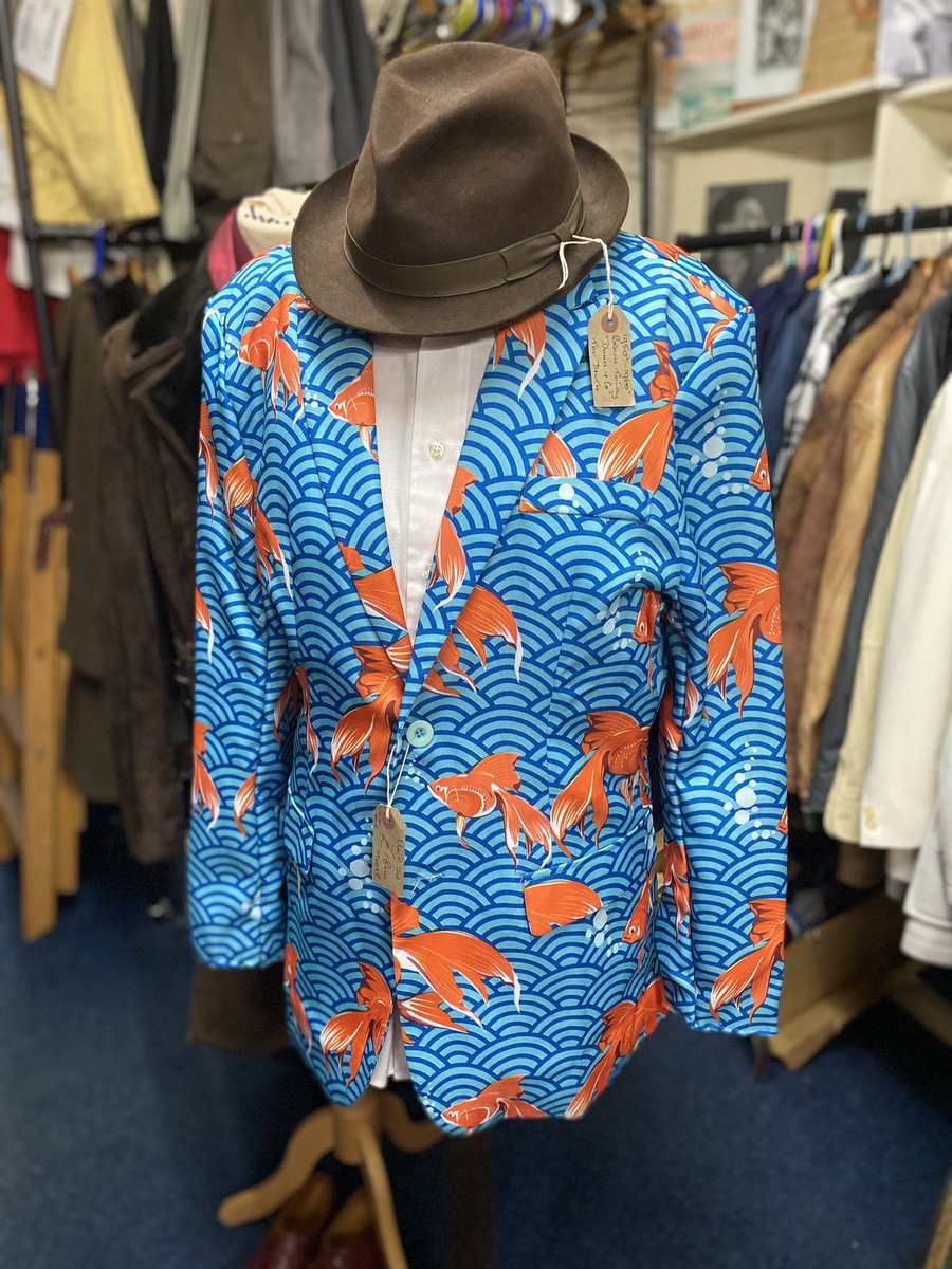 Definitely a jacket to be bold in from unit 32. #fishjacket #boldstyle #sizemedium #goldfish #goldfishjacket #mensfashion #astraantiquescentre #hemswell #lincolnshire