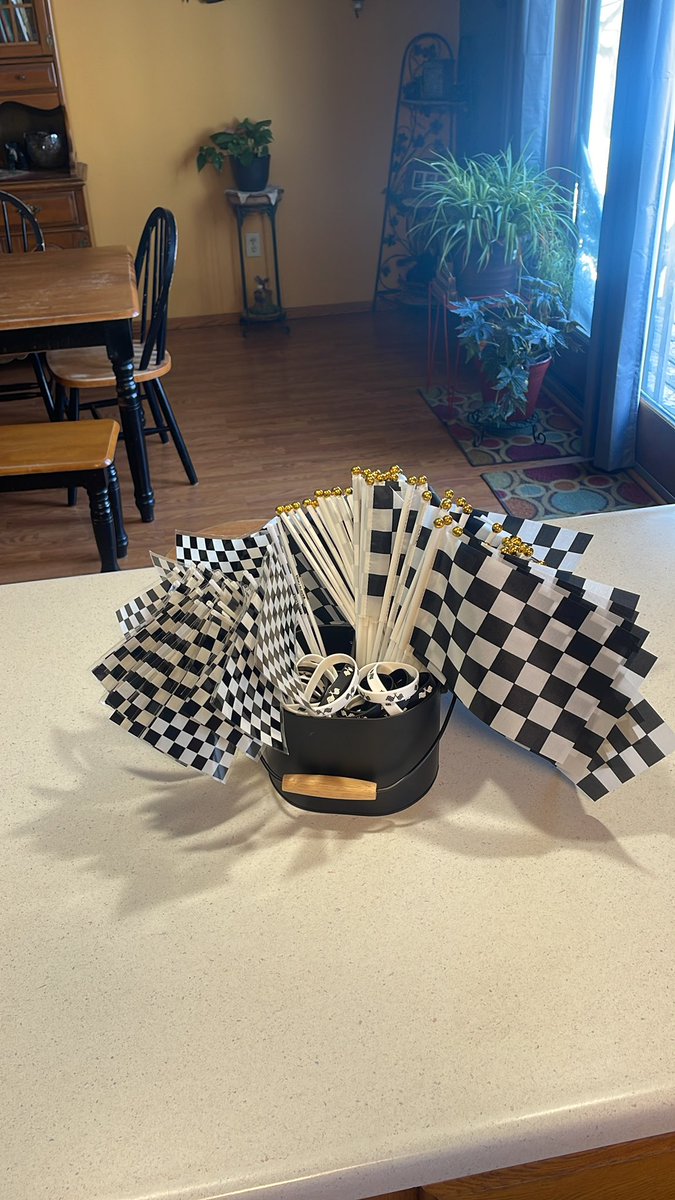 shayne_devaney's tweet image. Here is what I’ll be handing out to kids or adults At tomorrows project fair! #RSE2023