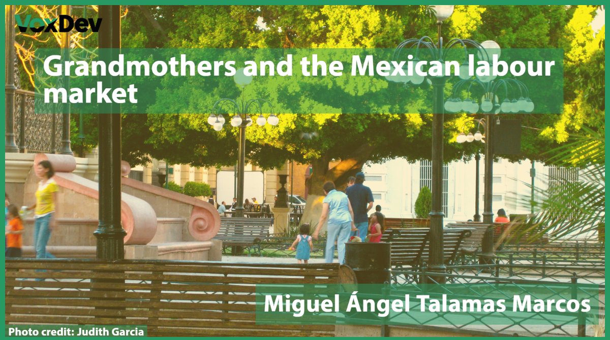 vox_dev's tweet image. In Mexico, where grandmothers often provide childcare for families, their death reduces the mother&apos;s employment rate, who disproportionately assumes childcare responsibilities. 

Listen to @MiguelTalamas outline his research last month on #VoxDevTalks: ow.ly/XYNh50MSQcz