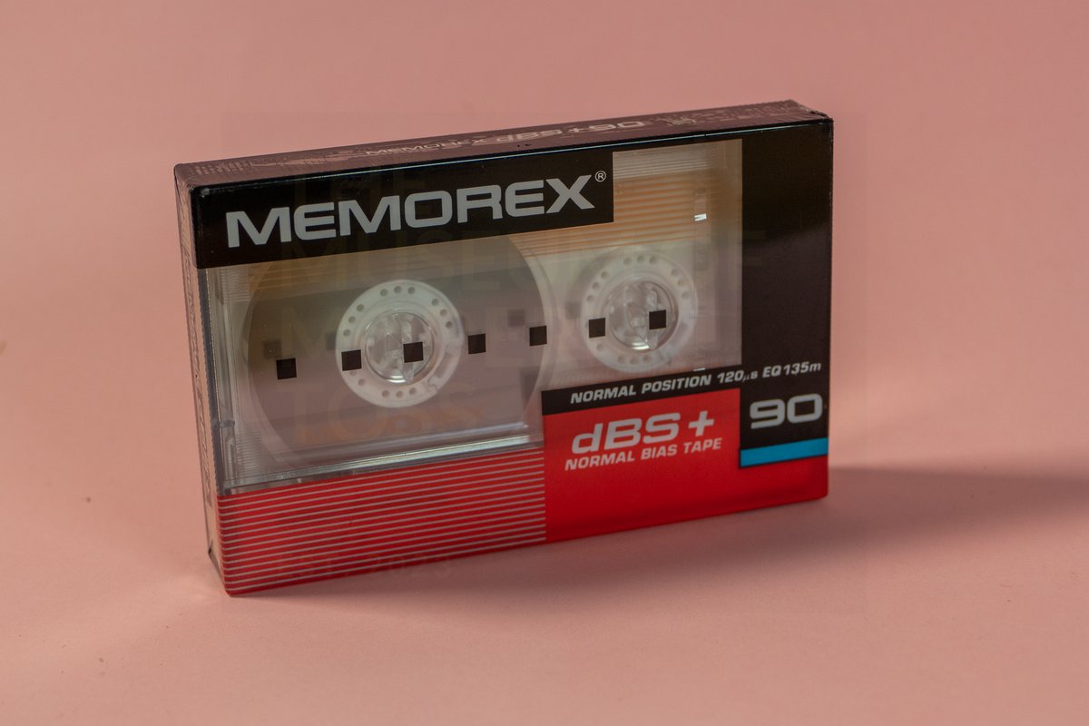musmodtoss's tweet photo. Today's #10oclock tape is this rather lovely looking little effort from #Memorex. I love the style of the Memorex packaging around this time! #TapeHeads #BlankTapes #Cassettes #CassetteHeads https://t.co/ehGMzHZ4S7