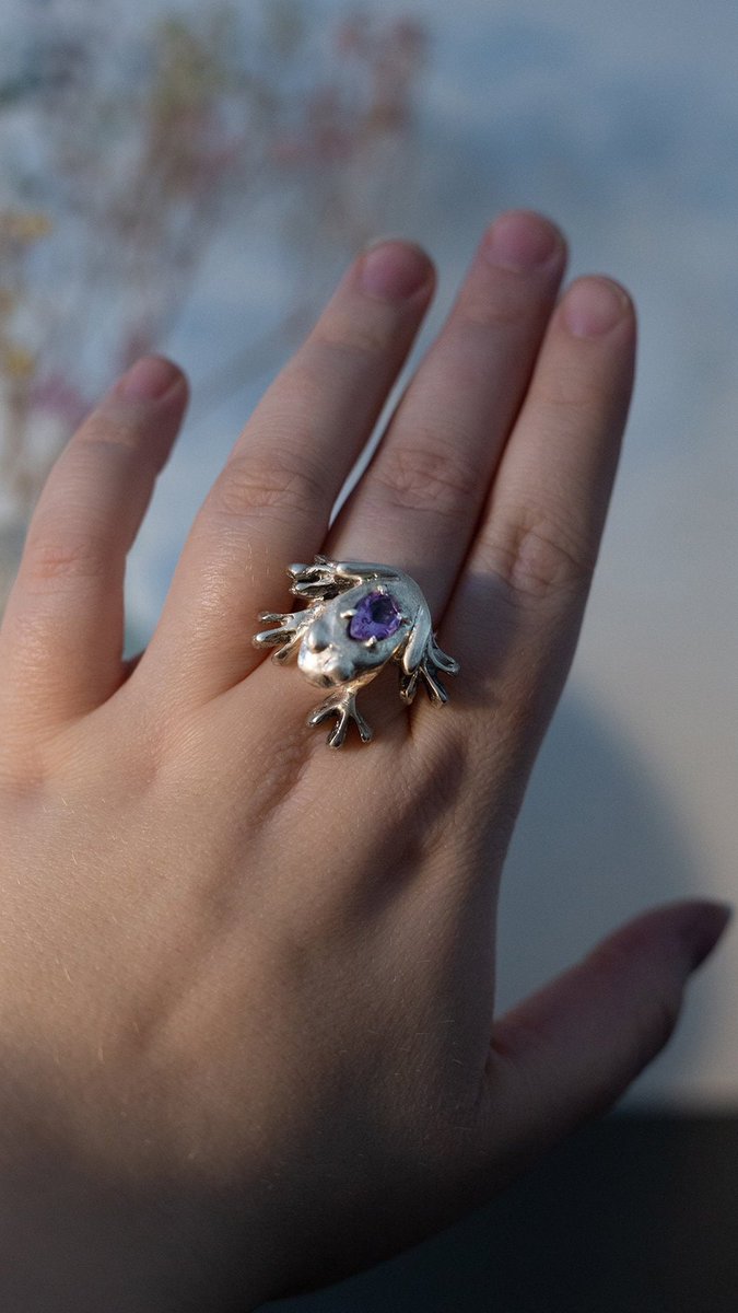 AmadaDorta's tweet photo. “Those who don’t believe in magic will never find it.” -Roald Dahl. Handmade jewellery based in London with Finland at heart. Have a look... https://t.co/tmvw3QB0ID

#handmadejewellery #silverjewellery #londonbase #finlandatheart #naturejewellery https://t.co/cKm3piYWpp