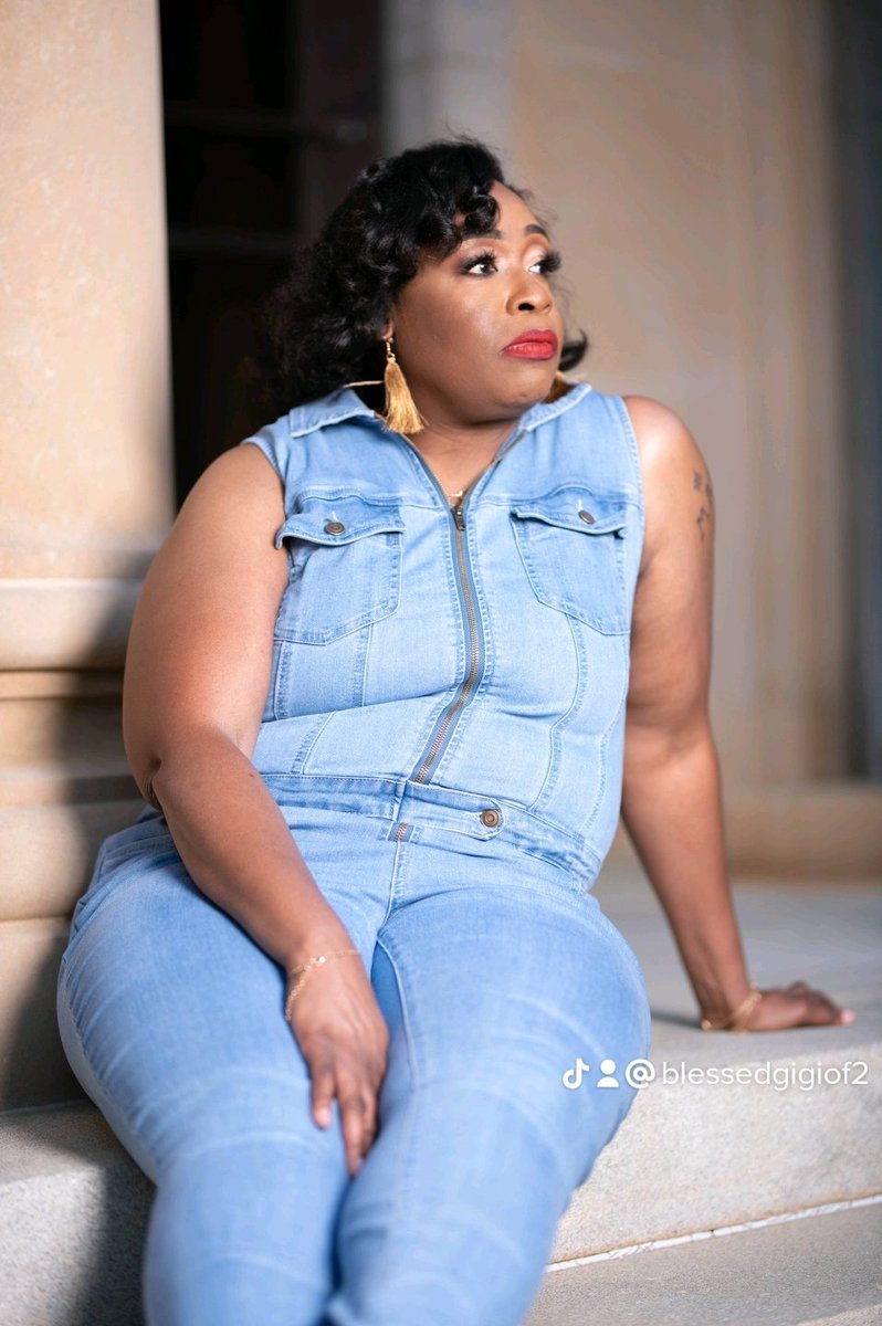 Bowman_ME's tweet photo. Today is my 50th Birthday y'all!! I am so grateful to God for allowing me to see such a huge milestone! #KitaTurns50 #Chapter50Loading #MorePicsToCome
#FloodingYourTimeLinesToday
MUA Keisha Chavis π
Hair Deadra Dawson
πΈ Kelvin L. Bonnette https://t.co/AlfCasPY8u