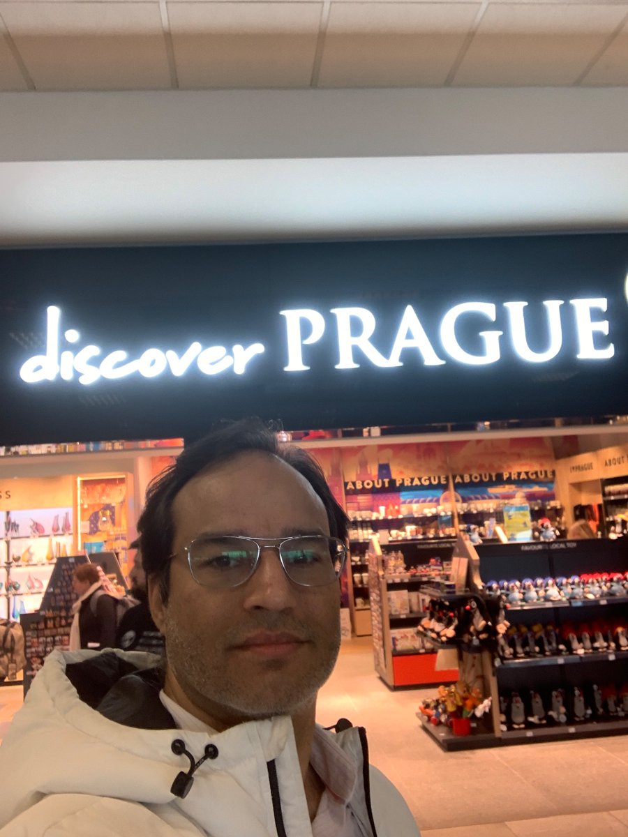 It’s been 3 years of Covid in 🇮🇳. Remember taking a trip from noida to kanpur and getting stuck in nationwide lockdown. Changing jobs, changing roles, changing companies, to now changing countries…lots has changed since then. 

Taking flight from Prague to Delhi today.