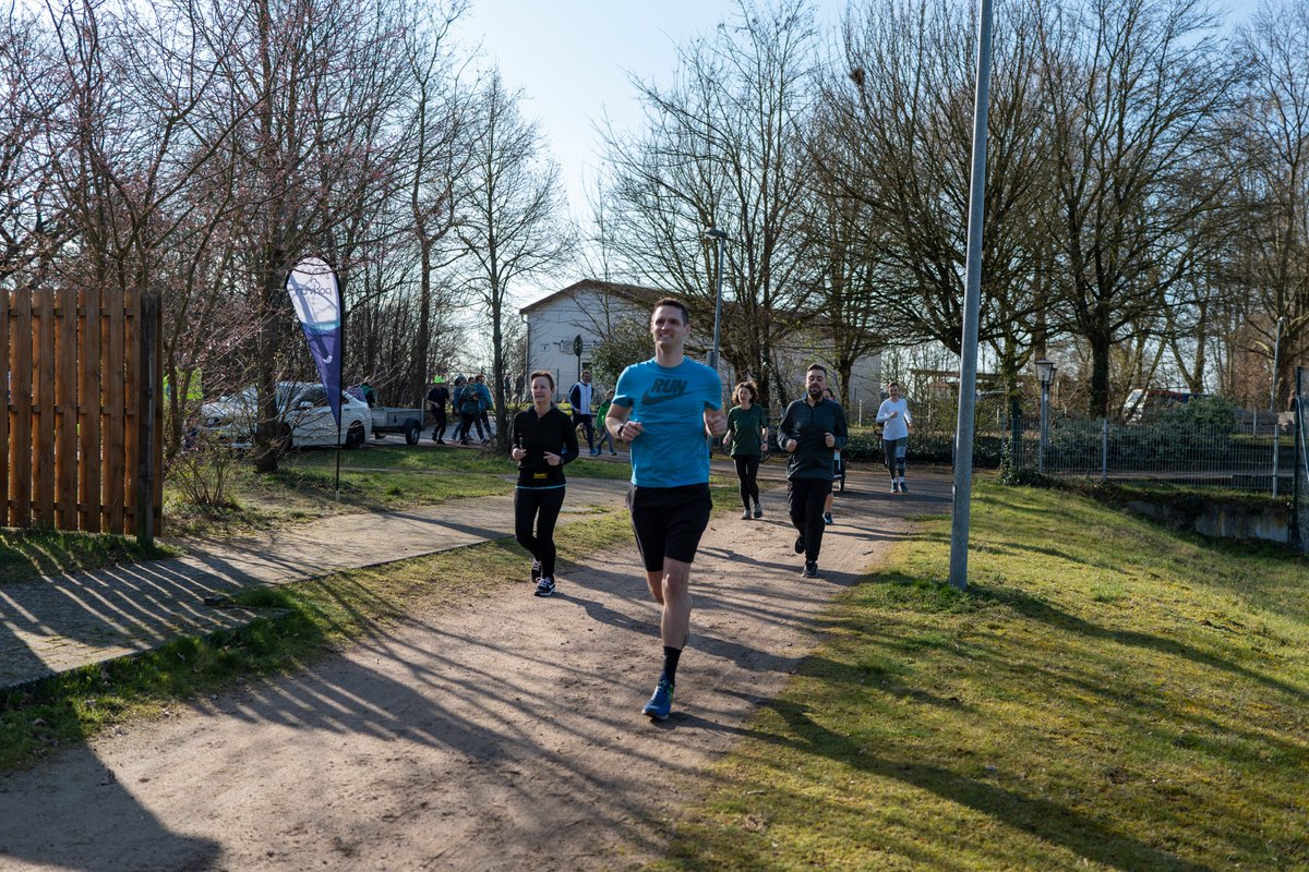 Offenthalpr's tweet photo. thanks to everyone who was there with us!

#parkrungermany #parkrun #parkrundeutschland #running  #liebtlaufen #parkrunfamily #runningmotivation  #runninggirl #runnerslife #parkrunday #fitness  #outdoors  #strava https://t.co/ESRTYL35YZ