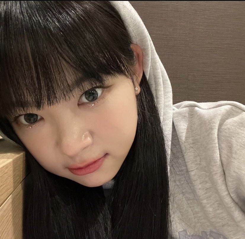 HongEuntchae's tweet photo. Feel free to unfollow :< https://t.co/gKmCGXOwbJ