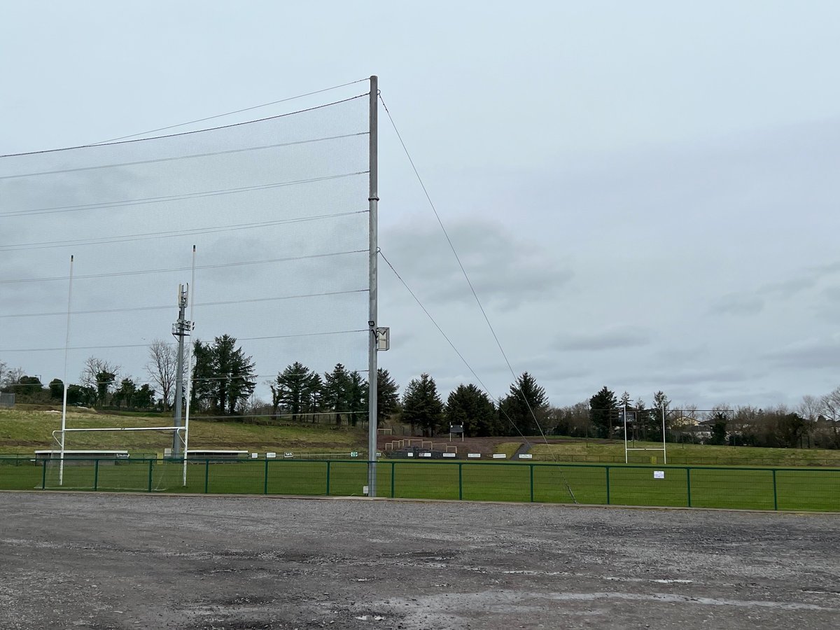 This unassuming ground has a notable place in the history of @MayoGAA and @officialgaa more widely. A short 🧵. (1/7)