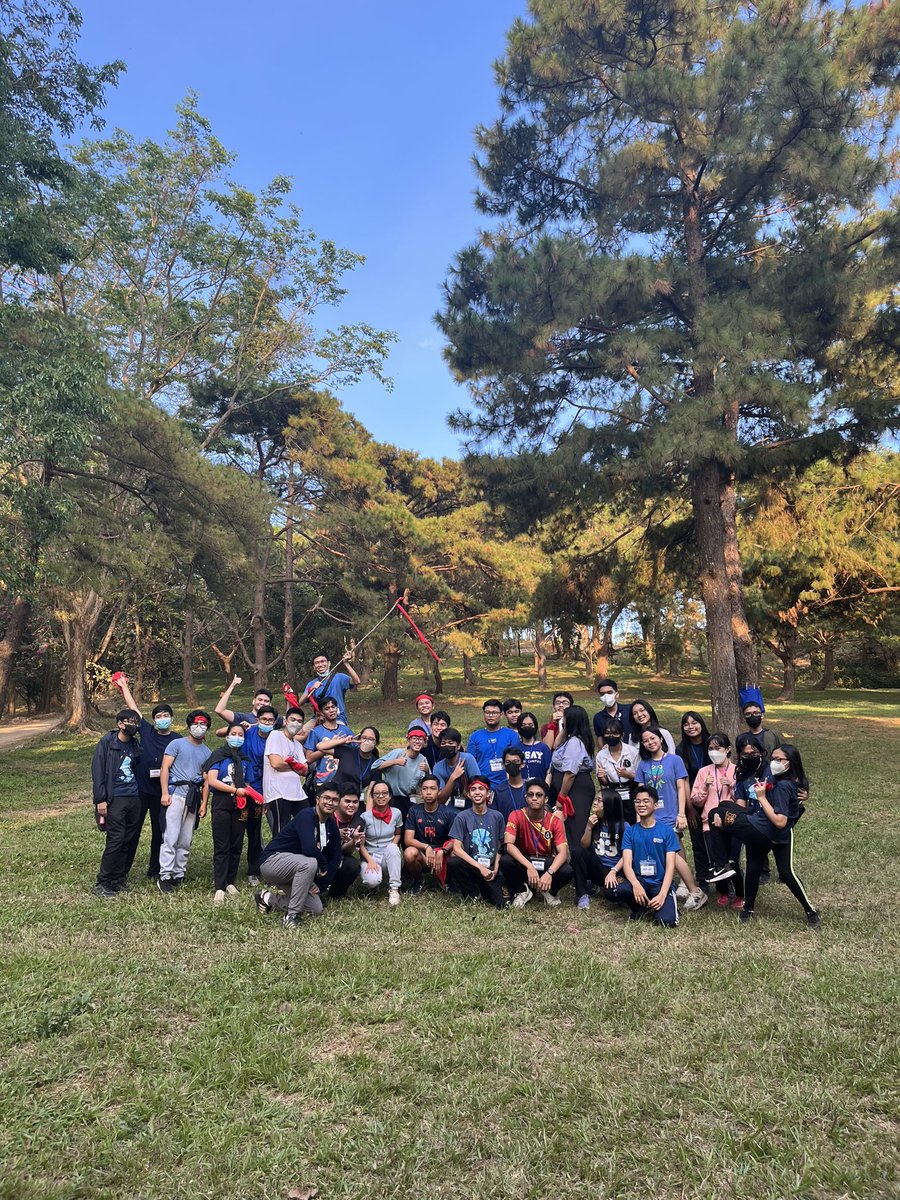 edzwashere's tweet photo. Di ako g11 teacher so di ako actually invited to the retreat. But nung nalaman ko nung monday na may retreat pala this weekend, nag volunteer agad ako sumama. 

Handled them for 3 years and through a pandemic so I wanted the chance to get to know them more. https://t.co/u20SuFBDx5