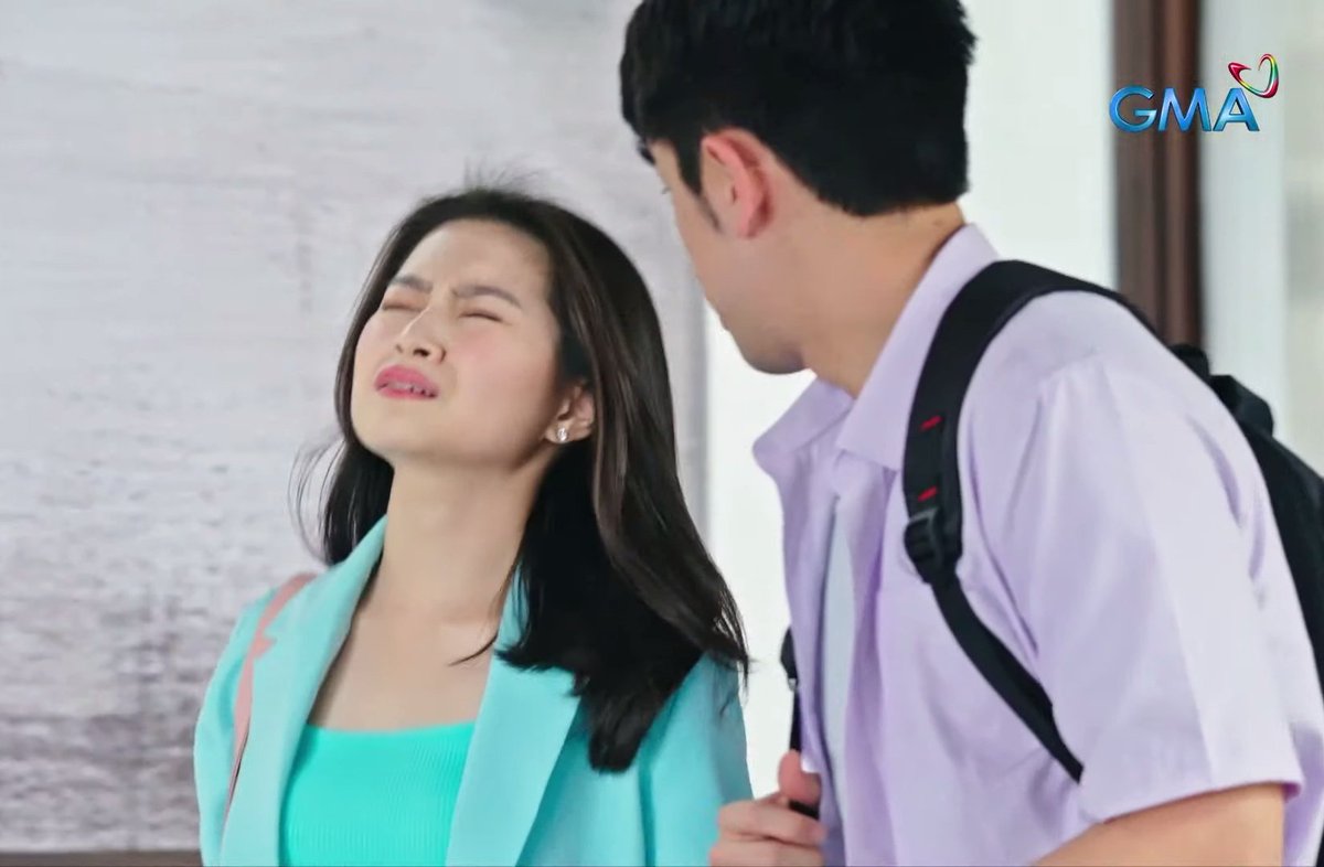 luckcatalyst's tweet photo. B: "Gutom na'kooo, Ikaw na pumuli 'san tayo kakain"
D: "McDo"
B: "Ayoko"
D: "Jollibee?"
B: "Ayoko"
D: "Eh 'san ba?"
B: "Ikaw na pumiliiiiii~"
#DaigPuppetMaster #BarDa https://t.co/rHqXA23H72