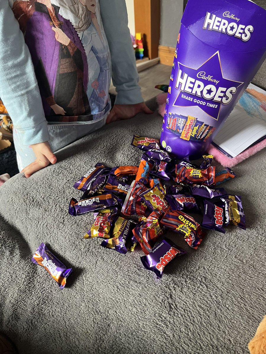 ami9463's tweet photo. @CadburyUK ruining mother’s day since  2023, she bought me these for one reason only, she likes the twirl out of it 😂 for her to open them this morning and find not one twirl! she is fuming .. thanks for spoiling mother’s day with a. moody 3 year old! she should of bought me gin https://t.co/8qX0QCk2MY