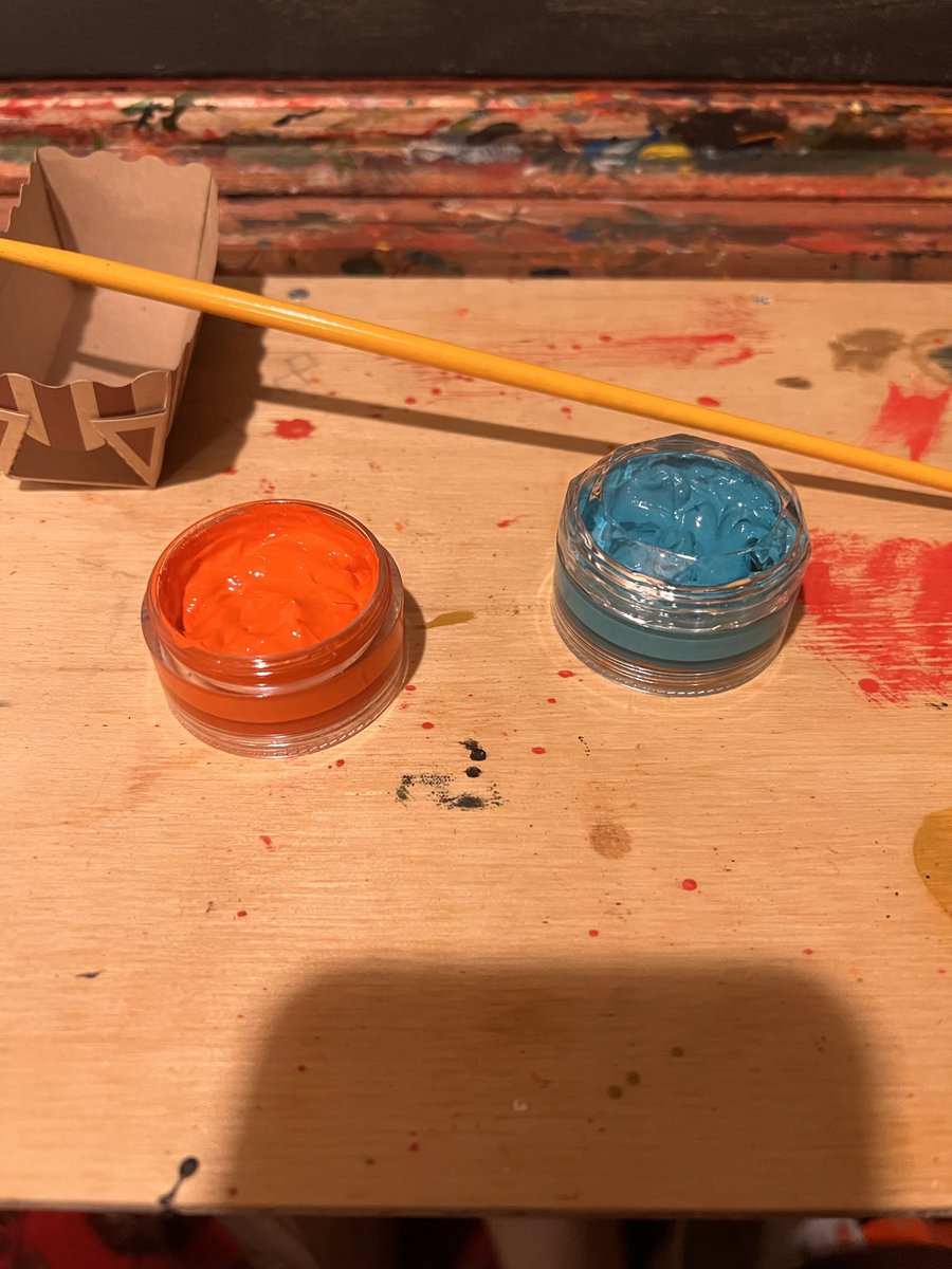 xvsotanvxi's tweet photo. 油絵具をﾃﾝﾍﾟﾗﾒﾃﾞｨｳﾑで乳化するﾒﾘｯﾄとして卵と組み合わせた油彩ﾒﾃﾞｨｳﾑの性質を光沢無しに付与できる事があるかも…？ https://t.co/JofxKCChlw