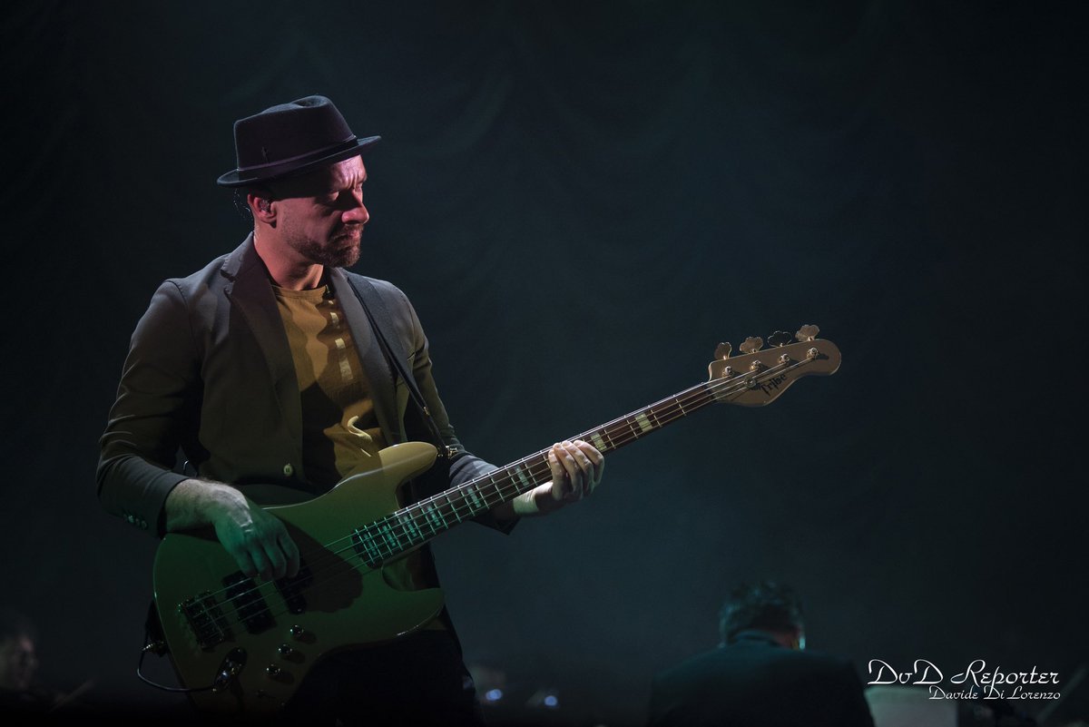 rockmoda's tweet image. Prossima tappa: Roma, 27 marzo, @AuditoriumPdM… Vi aspettiamo!

📸 Davide Di Lorenzo, Fabrizio Balconi

#Modà #BuonaFortuna #ModàLive #ModàeOrchestra #Modà20 #Gioia10 #Romantici @officialFandP @Azalea_live