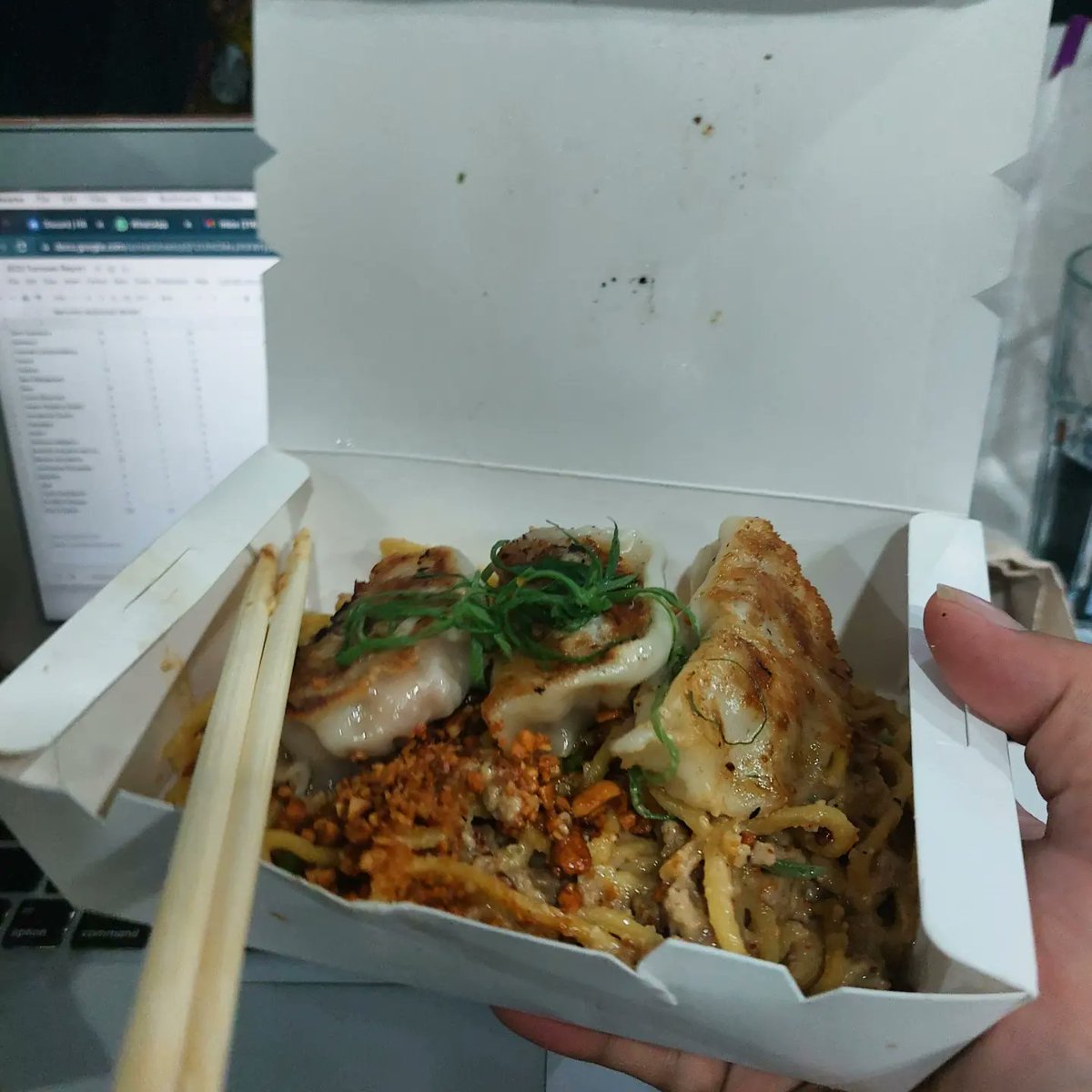 beyabeysss's tweet photo. Office cravings 🐷 currently already thinking about what I wanna eat in the coming work week https://t.co/sLZWh7jPNZ