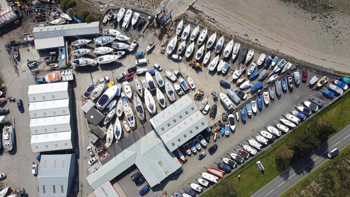 abcpowermarine's tweet photo. Book now for winter boat storage at Gallows Point! 

Our facilities include electricity and water points, our well-stocked chandlery and shower block, as well as the petrol station  shop for convenience goods. 

A few spaces still available! https://t.co/84DLJIqxiy