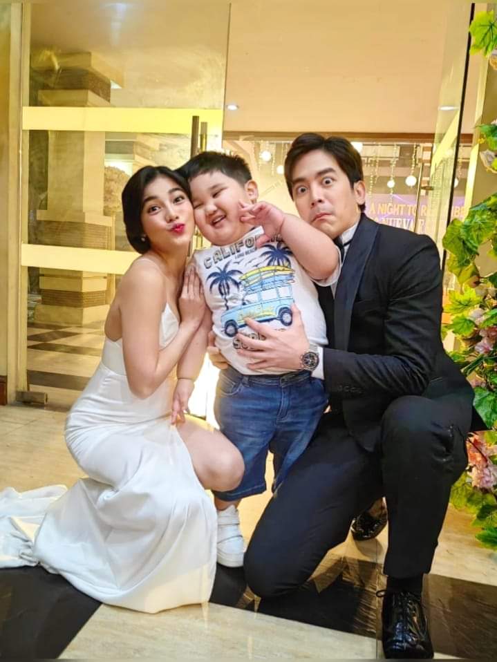 SarifaMamensad's tweet photo. #janeshua 
@iamjoshuagarcia 
@Imjanedeleon cute nila parang totoo na familya https://t.co/lk2Nf8a5mn