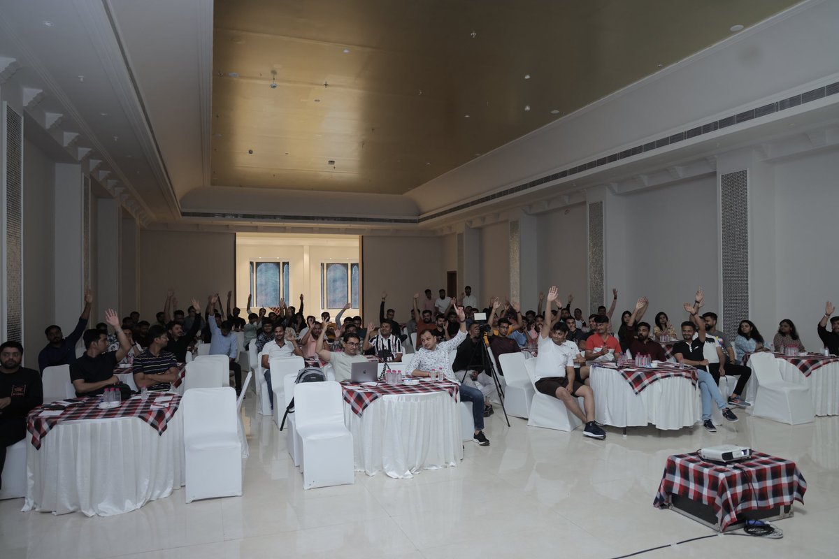 multidots's tweet photo. The 3rd day at Udaipur kicked off with an Artificial Intelligence workshop. An AMA session with the CEO &amp; CTO made way for some enriching conversations. 🤖 Dots were also excited for the annual survey followed by an outing - finally wrapping up the day.

#MultidotsGrandMeetup https://t.co/gpSrjYah4M