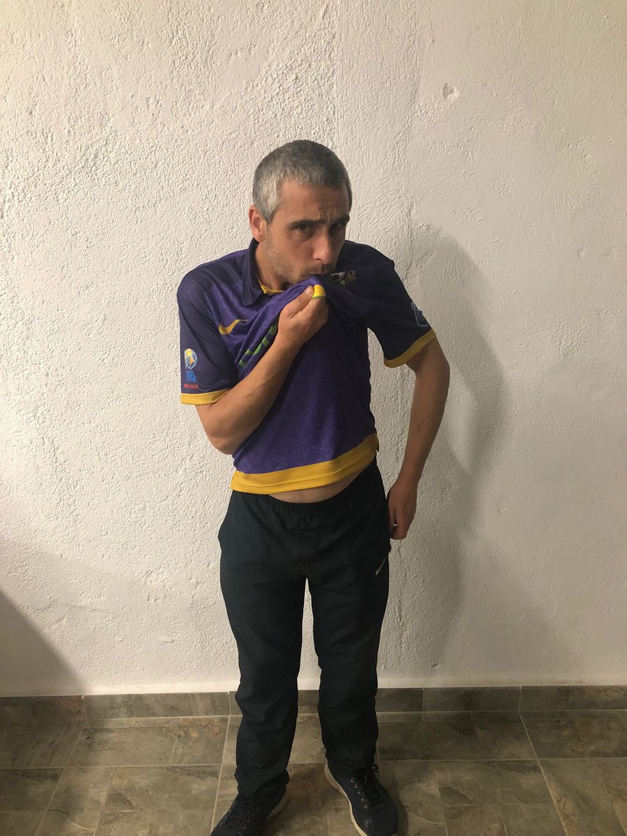 Mañana dará comienzo la nueva temporada en Play5‼️

Desde el club queremos a agradecer a <a href="/Davyfuente/">David fuente</a> y a Kiki, su disponibilidad y compromiso durante todos estos años. Será la 1ª temporada del club sin ellos, ya que no tienen ps5. Os echaremos mucho de menos💚

#VamosPeregrin💚