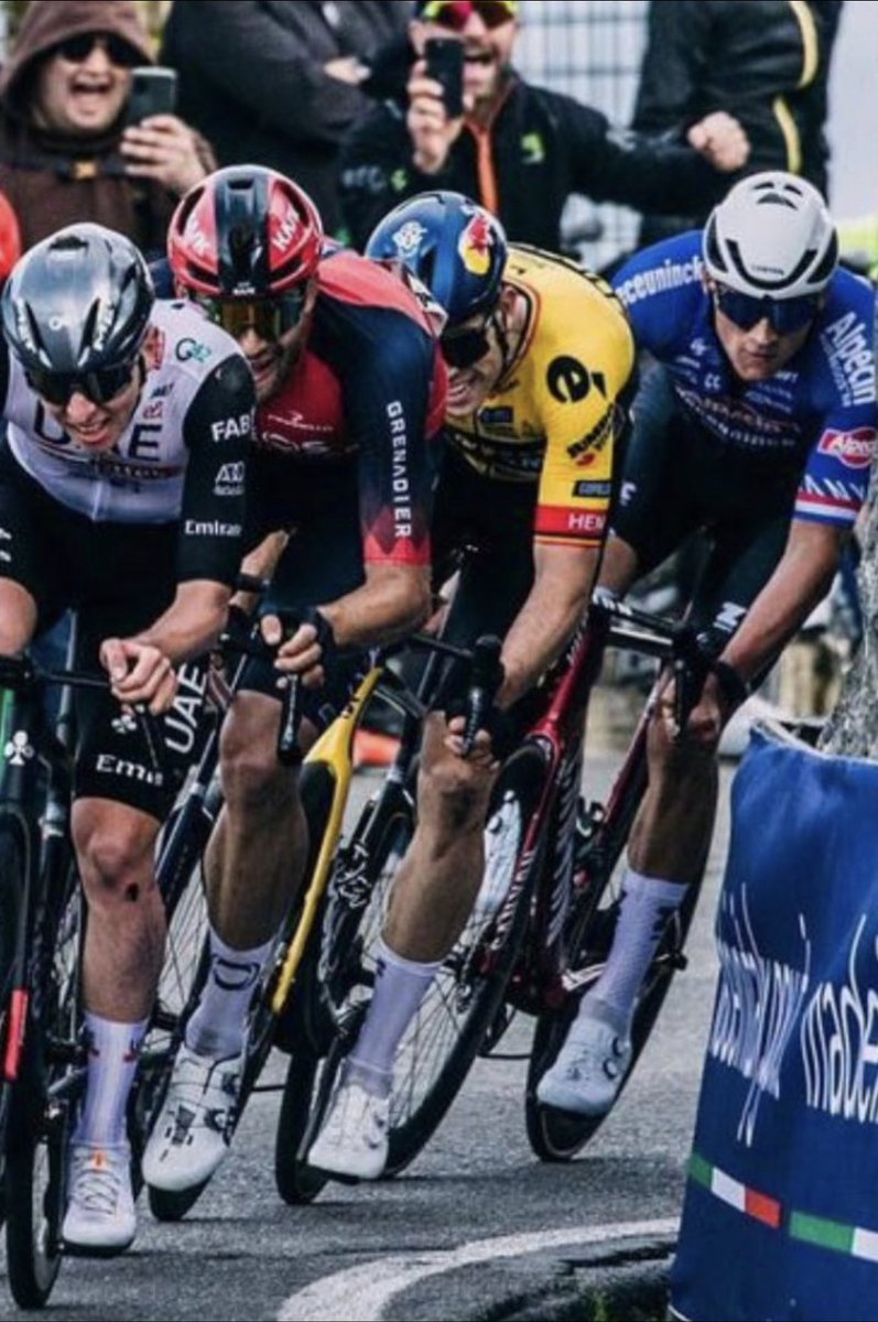 At this stage of the race, you only had to look at the faces to know who was going to win the 2023 edition of #Milansanremo !