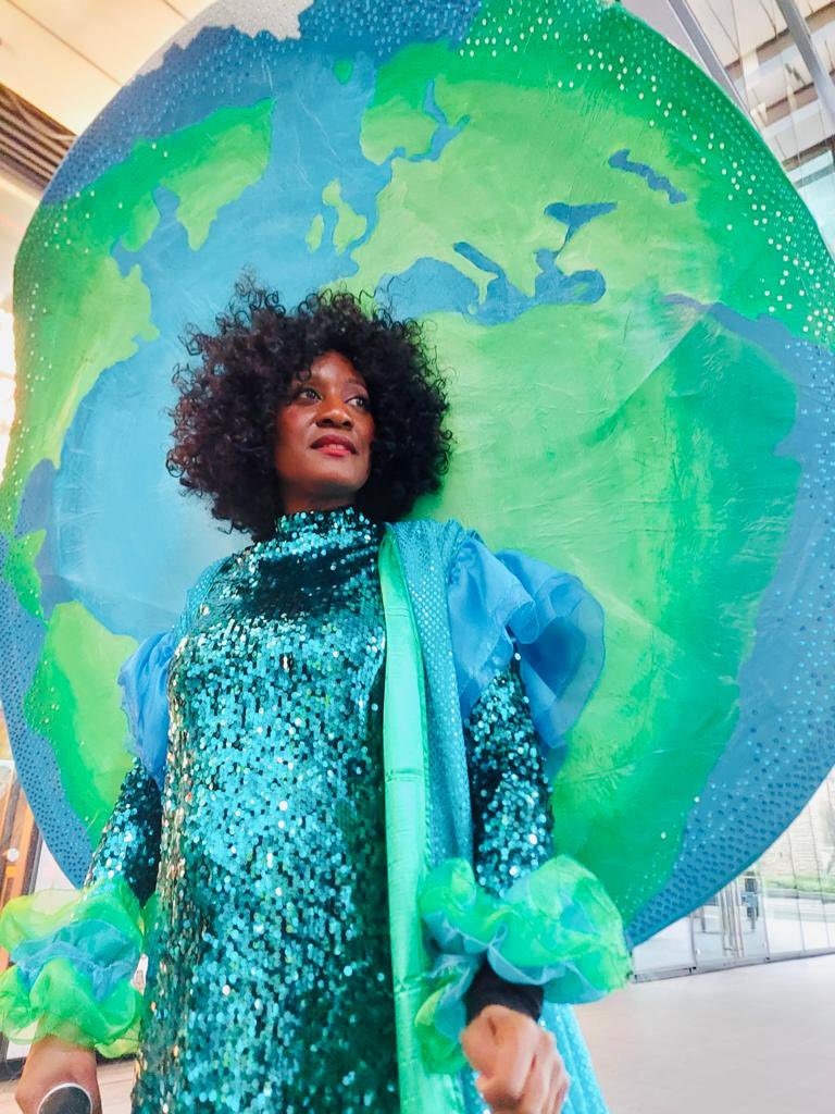 What do we want for #MothersDay this year? 

Whilst flowers &amp; chocolates are great, what we REALLY want is <a href="/LloydsofLondon/">Lloyd's</a> &amp; all fossil fuel enablers to RESPECT Mother Earth by saying no to all new fossil fuels.

#StopEACOP #StopRosebank #StopTMX #StopAdani #InsureOurFuture