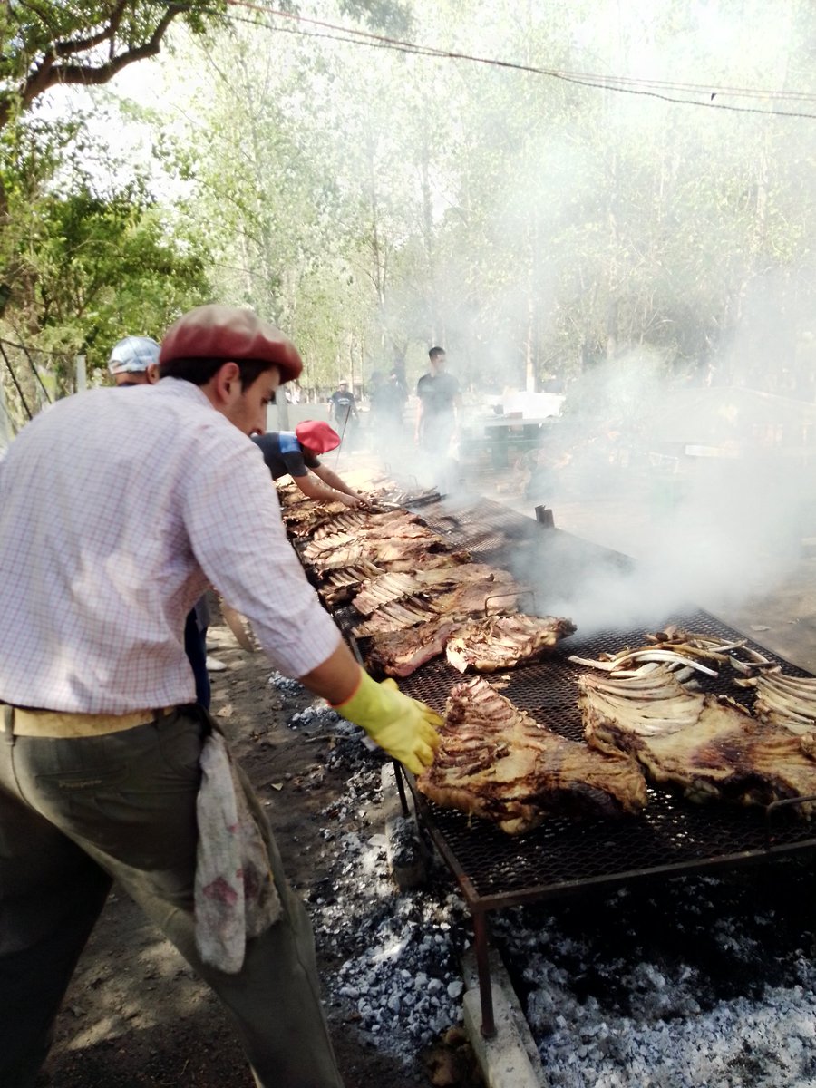 joserun1978's tweet image. Buen día Tano!! Foto de ayer celebrando la unidad de los trabajadores de soldadura en el Camping de Smata en Zarate! #CodoACodo ✌🏾✌🏾🇦🇷🇦🇷 #DetrasDeLasNoticias
