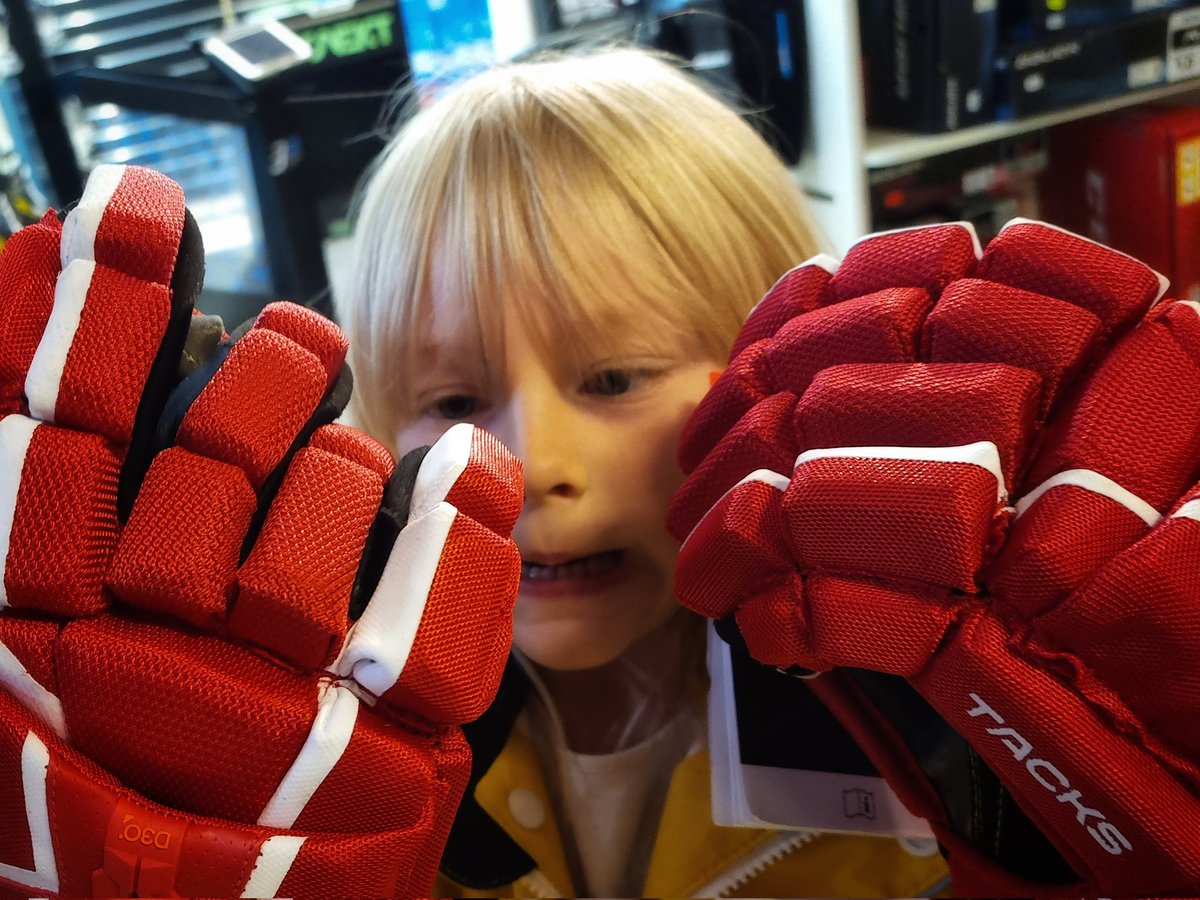_Kiwih_'s tweet photo. Heja @MoDo_Hockey  Nu tar vi dom!
#slutspelstugg #modose https://t.co/UkYO5Z5m5S