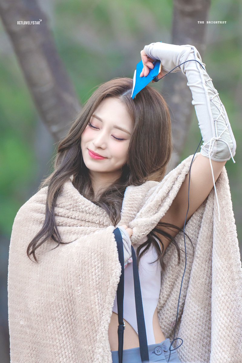 TO___starlight's tweet photo. 230319

역사적인 날로 기록해야지
쯔위 갈발 웨이브
미모 레전드🤎 https://t.co/Bg1pPi7rp3