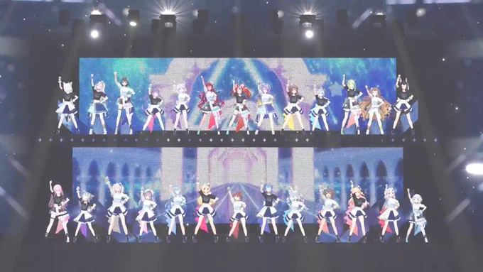 #ひろがるホロライブDAY2改めて2日間最高のライブをありがとおおおおお!!!びっくりするサプライズ連発でなんども泣いてしまいましたホロメンの皆さん、それと会場を盛り上げてくれた皆さん本当にありがとう!!ホロライブは最高です!! 