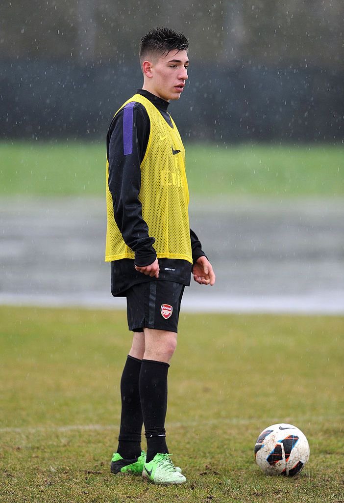   239 appearances 3 FA Cups  1 Hector Bellerin

Happy birthday, Hector bellerin  