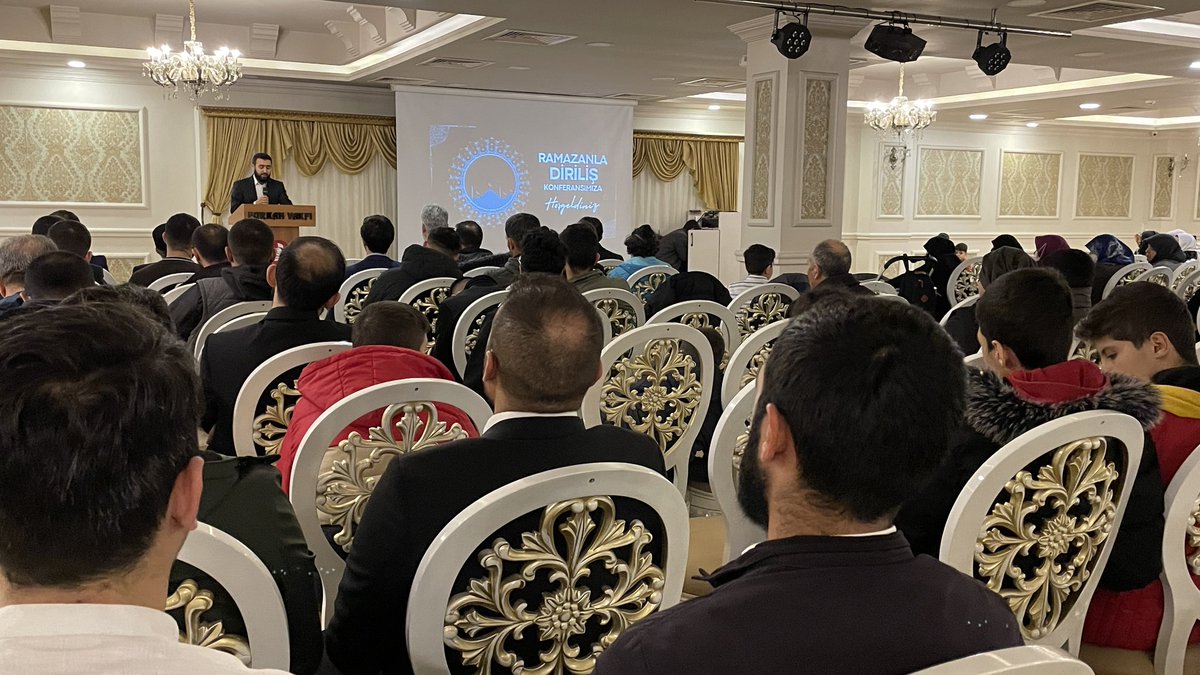 Erzurumfh25's tweet photo. 🔸️ " Ramazan'la Diriliş "
Konulu Konferansımız 
Kur-an Tilâveti 
Ve 
Açılış Konuşması ile başladı.

#Ramazan
#Erzurum https://t.co/CzzMlpsDcf
