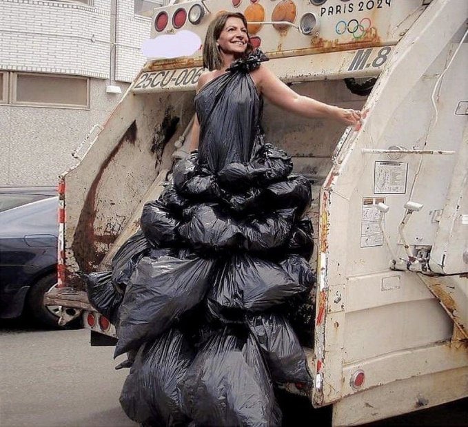 La prochain fashion week de Paris 2023 #paris #PoubelleParis #poubelle #AnneHidalgo #fashion #FashionWeek