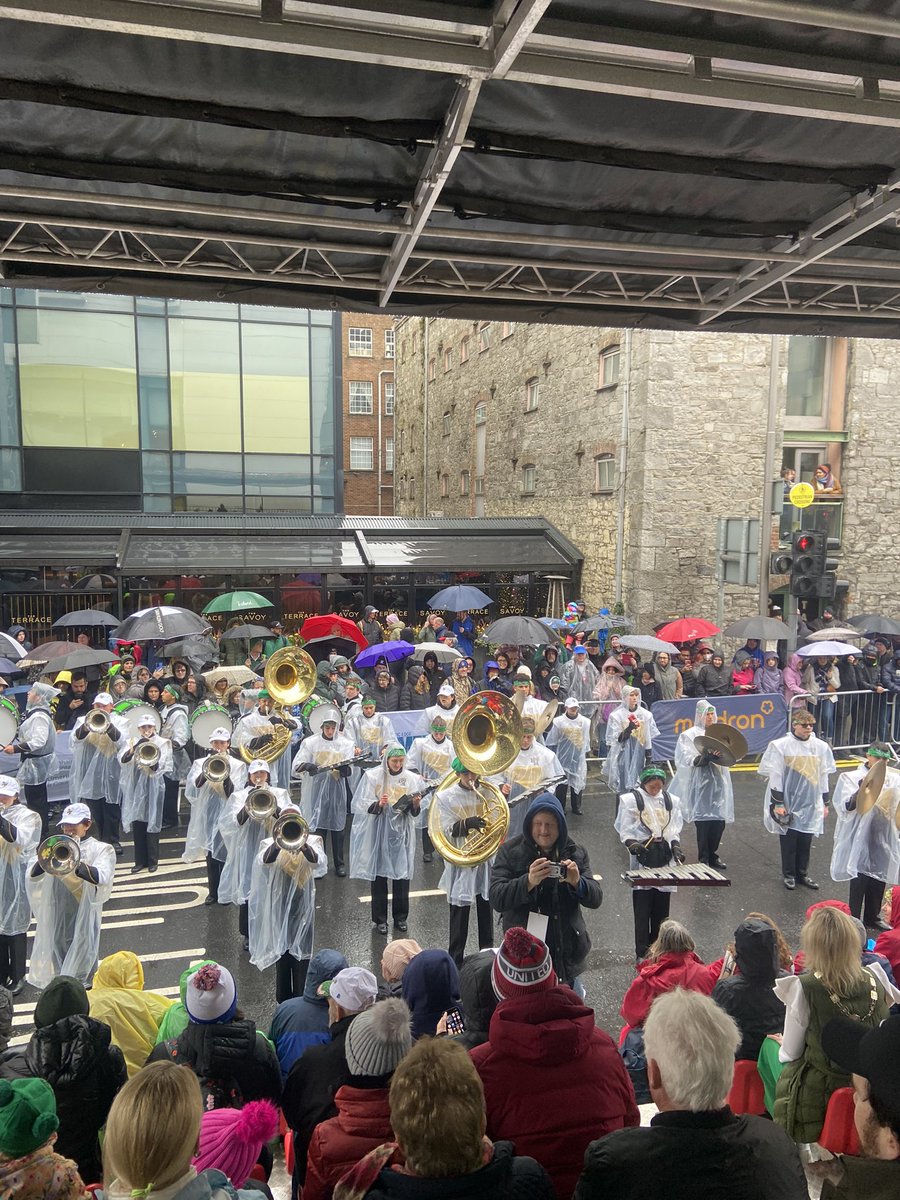 And we’re off with the International Band Championships at #LimerickStPatsFestival #limerickedgeembrace @LimerickCouncil