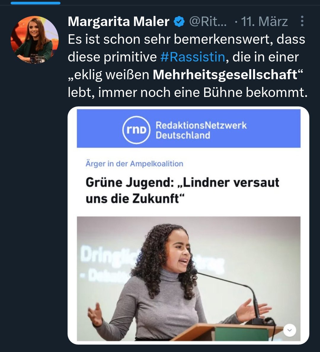 TinoPfaff's tweet photo. Es ist schon bemerkenswert, dass diese #Rassistin - die als weiße Person eine BIPoC "primitiv" nennt - immer noch eine Bühne bekommt. https://t.co/aoMFhfGKhb