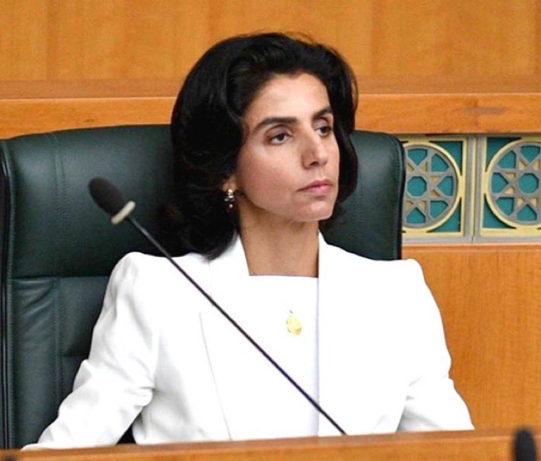 HQKTT4's tweet photo. نواف السويط : أجمل ما في حكم المحكمة الدستورية غير انه (  ابطل #المجلس_الصامت ) ، بل ماترتب علية من إلغاء عضوية كلاً من عبدالوهاب العيسى و عالية الخالد ، فالاول رفض أسقاط القروض و الثانية لم توافق على زيادة الطلبة الجامعة و التطبيقي 100 دينار .
#المحكمه_الدستوريه
#مرزوق_الغانم https://t.co/sl6nlHo74u